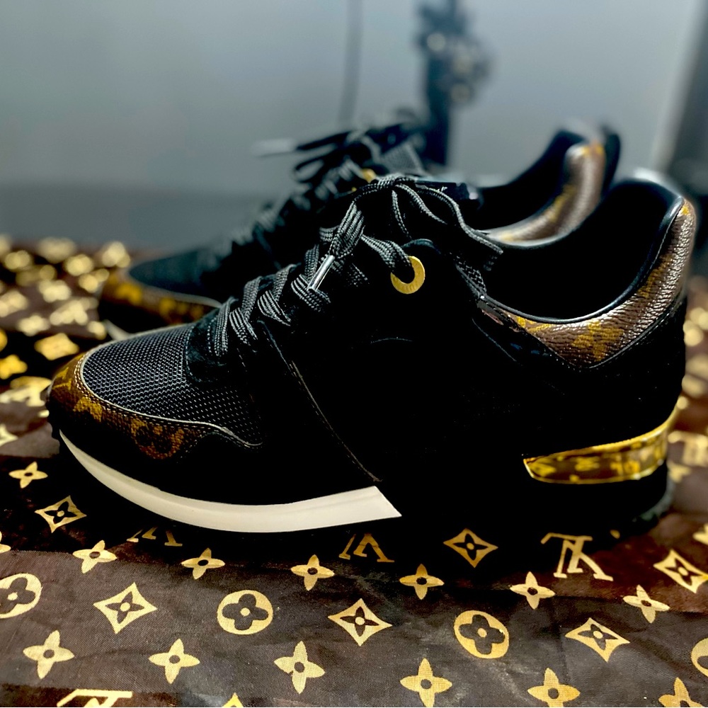 Authentic Louis Vuitton Runway Sneaker size 6 with Louis Vuitton monogram